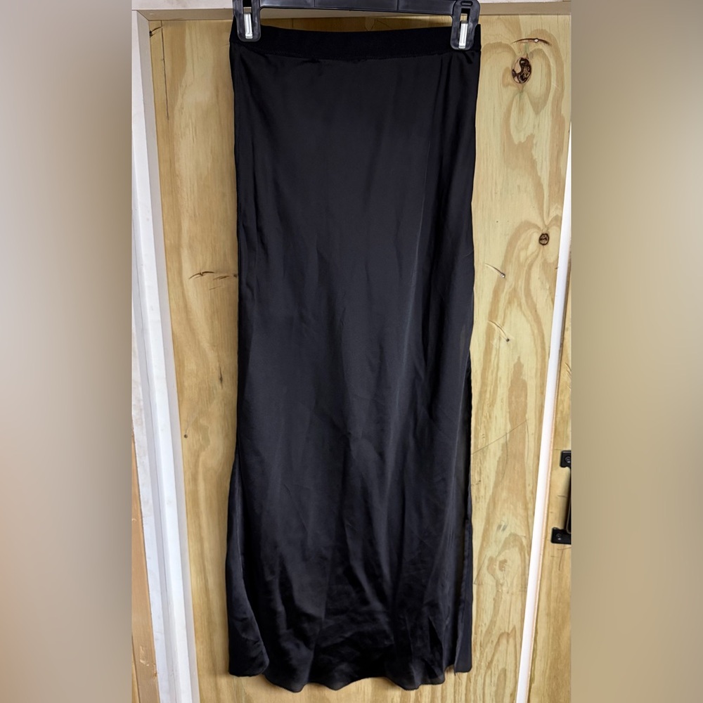 Elegant Black Women's Skirt